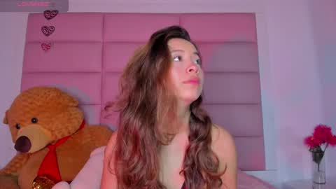 littlee_emma_ online show from 01.10.25