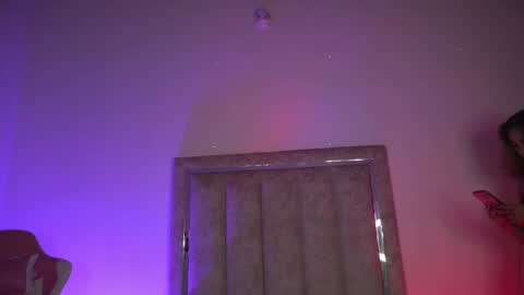 littlee_emma_ online show from 04.19.26