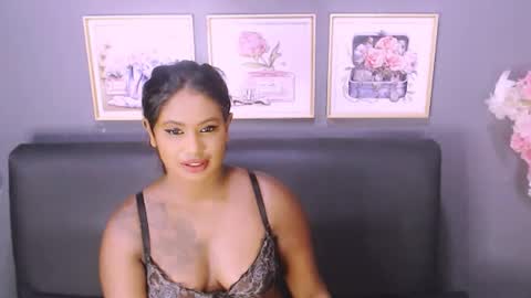 littleindianmilf online show from 01.28.25
