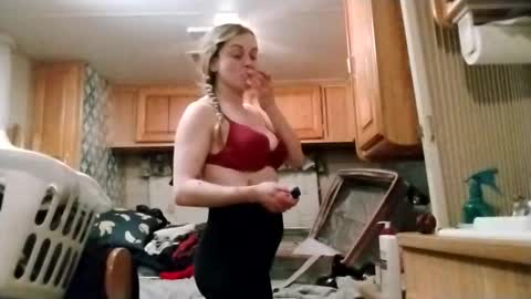 littleleo96 online show from 03.08.26