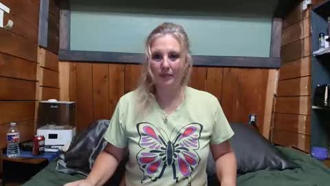 lisanixs online show from 04.17.26