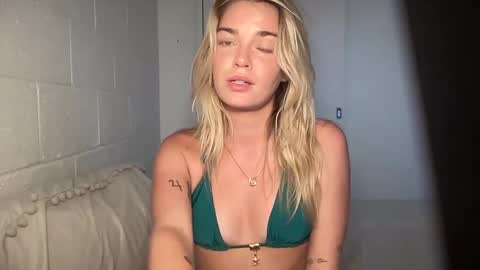 Marciabrady online show from 02.18.25