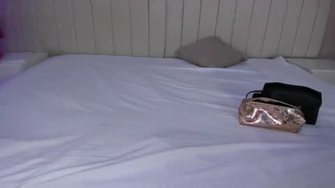 im olivia IG littleolivia01 online show from 01.21.25