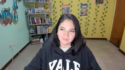 Mia  Wednesday to Sunday 730 am to 1030 am Colombian Hour D online show from 01.27.25