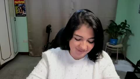 Mia  Wednesday to Sunday 730 am to 1030 am Colombian Hour D online show from 09.20.25