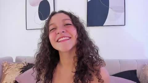 Snapshot of littlesoffi_gh chatting on 02.16.25    online show from 02.16.25