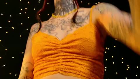 Niki  free tg channel with some photos gifs and info about streams  online show from 12.29.24