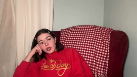 Snapshot of littlesugarpea chatting on 02.09.25 Little Sugar Pea  online show from 02.09.25