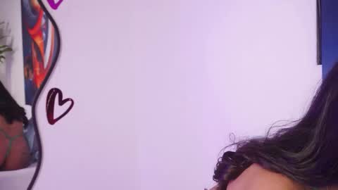 littletammy_ online show from 11.28.25