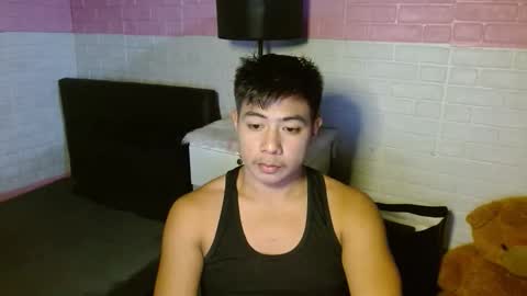 Snapshot of littletsdirty chatting on 09.10.25 Prince 19yrs old online show from 09.10.25