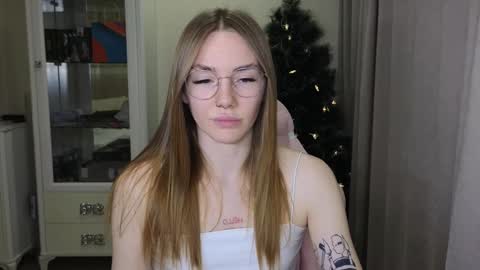 Snapshot of littlevildevil chatting on 12.13.24 Eliana online show from 12.13.24