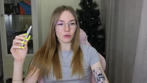 Snapshot of littlevildevil chatting on 12.21.24 Eliana online show from 12.21.24