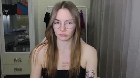 Snapshot of littlevildevil chatting on 01.15.25 Eliana online show from 01.15.25