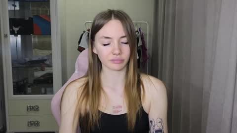 Snapshot of littlevildevil chatting on 01.17.25 Eliana online show from 01.17.25