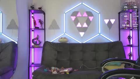 littlevixen18 online show from 09.12.25