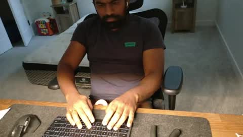 Snapshot of livetribber chatting on 06.14.26 livetribber online show from 06.14.26