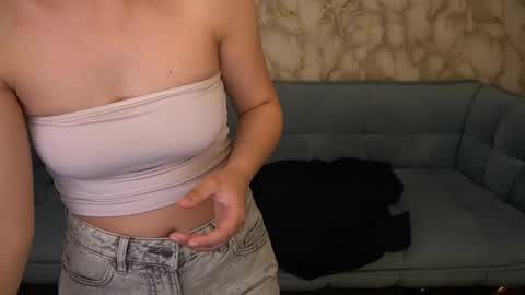 liviashy online show from 04.18.26