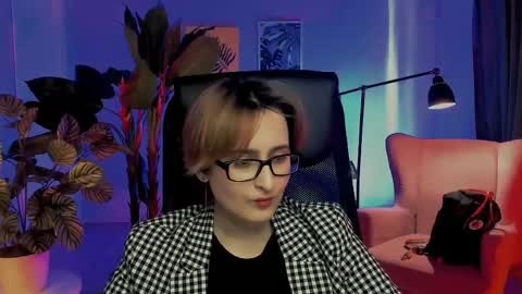 Snapshot of lixeluna chatting on 05.29.26 LixeLuna online show from 05.29.26