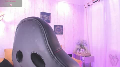 Vanessa online show from 01.15.25