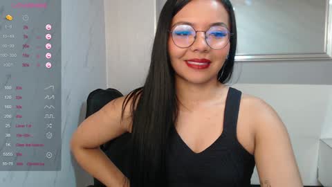 Snapshot of liz25_b chatting on 02.01.25 Liz online show from 02.01.25