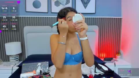 Lizeth online show from 10.29.25