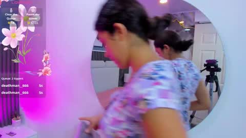 Lizeth online show from 11.23.25