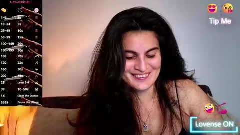 Snapshot of liz_devine chatting on 03.08.25 liz online show from 03.08.25