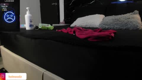 Liz  online show from 01.21.25