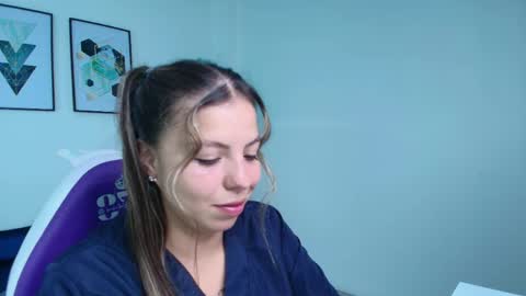 Liz  online show from 04.11.26