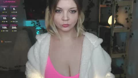 Snapshot of liza_wet chatting on 01.26.25 Liza Wet online show from 01.26.25