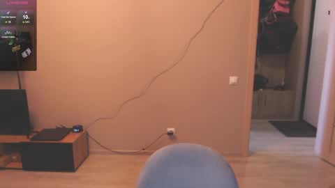 Snapshot of liza_wet chatting on 09.15.25 Liza Wet online show from 09.15.25