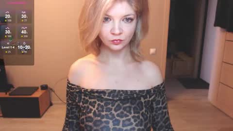 Snapshot of liza_wet chatting on 11.06.25 Liza Wet online show from 11.06.25