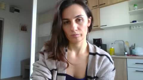 Snapshot of lizalish chatting on 01.13.25 Liza online show from 01.13.25