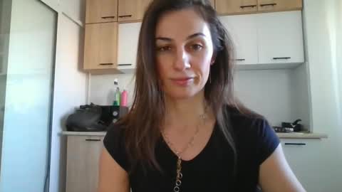 Snapshot of lizalish chatting on 01.20.25 Liza online show from 01.20.25