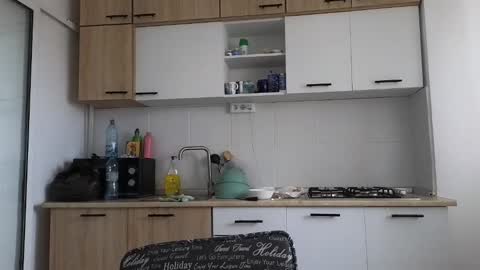 Snapshot of lizalish chatting on 01.22.25 Liza online show from 01.22.25