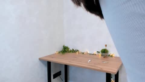 Snapshot of lizbethburks chatting on 02.28.25 Liza online show from 02.28.25