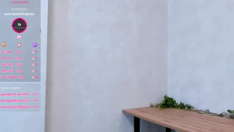 Snapshot of lizbethburks chatting on 03.04.25 Liza online show from 03.04.25