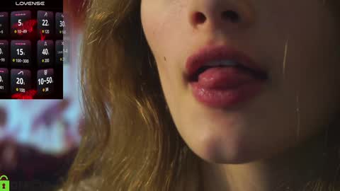 Snapshot of lizbethcoll chatting on 12.05.24 Sunnheart online show from 12.05.24