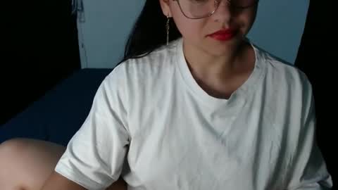 Snapshot of lizbodu chatting on 02.18.25 Lizze Bodu 3 online show from 02.18.25