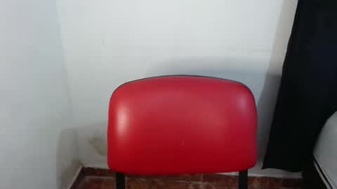 Snapshot of lizbodu chatting on 11.28.25 Lizze Bodu 3 online show from 11.28.25