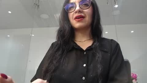 Snapshot of lizeth_white chatting on 06.23.26 lizeth_white online show from 06.23.26