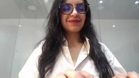 Snapshot of lizeth_white chatting on 06.30.26 lizeth_white online show from 06.30.26