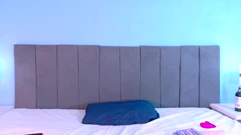 LIZZ   online show from 04.16.26