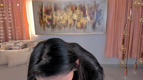 Snapshot of lizzhamilton_ chatting on 12.29.24 Lizzi online show from 12.29.24