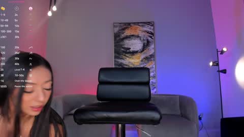 Snapshot of lizzhamilton_ chatting on 01.08.25 Lizzi online show from 01.08.25