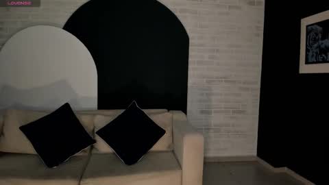 Lizzi  online show from 11.16.25