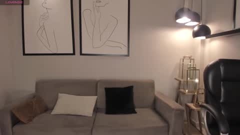 Lizzi  online show from 02.19.26