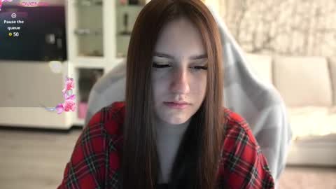 Snapshot of lizzi_fox chatting on 02.23.25 Lizi-Fox online show from 02.23.25