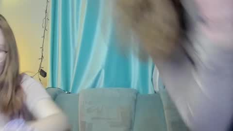 lizzi_muur online show from 01.08.25