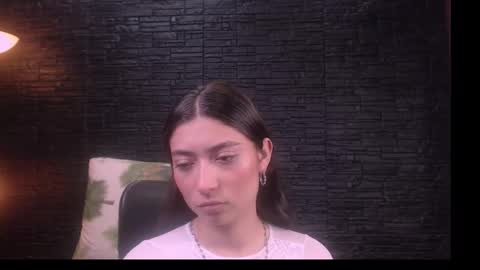 Snapshot of lizzie_collin chatting on 10.08.25 Lizzie online show from 10.08.25